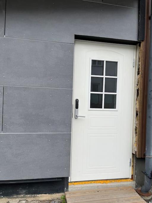 Modernt Boende Med God Tillgaenglighet. Alingsas Exterior photo